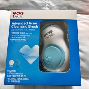New Multipurpose Facial Cleansing Brush (Free gift with purchase)